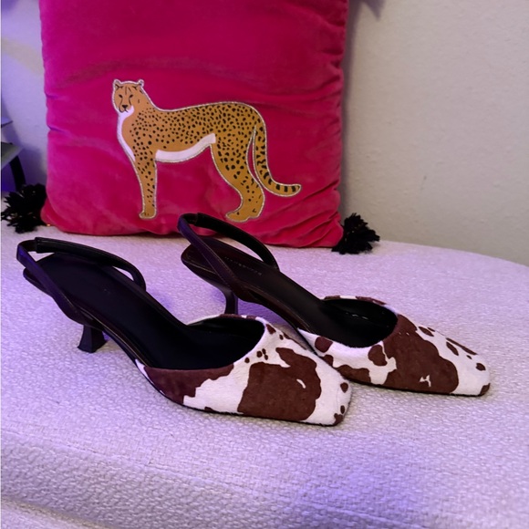 REVOLVE Shoes - Nakedvice Cupid Heel in Cow Print
